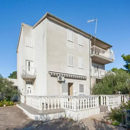 Cozy One-bedroom For 4 Guests Apartment Brodarica (Sibenik-Knin)