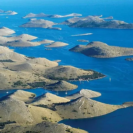 In Ibenik Near Adriatic Beaches Apartment *