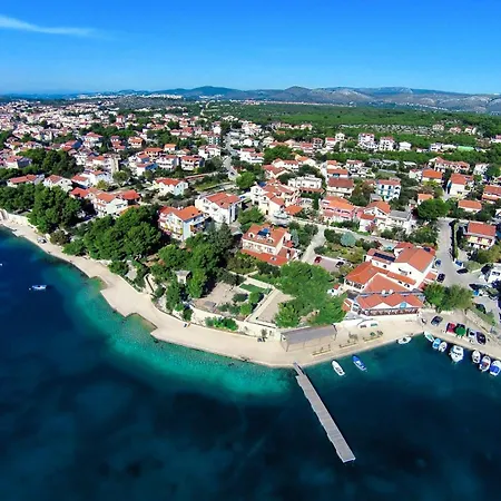 In Ibenik Near Adriatic Beaches Apartment *