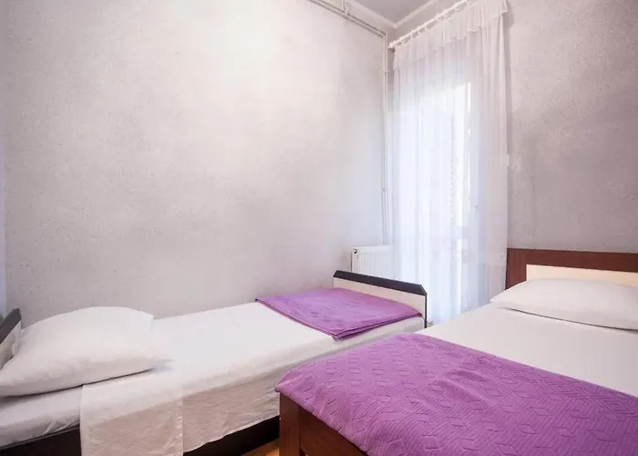 Appartement In Ibenik Near Adriatic Beaches